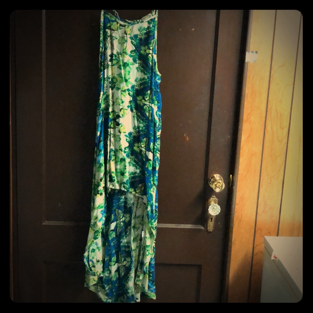 Raviya high-low dress with flower pattern